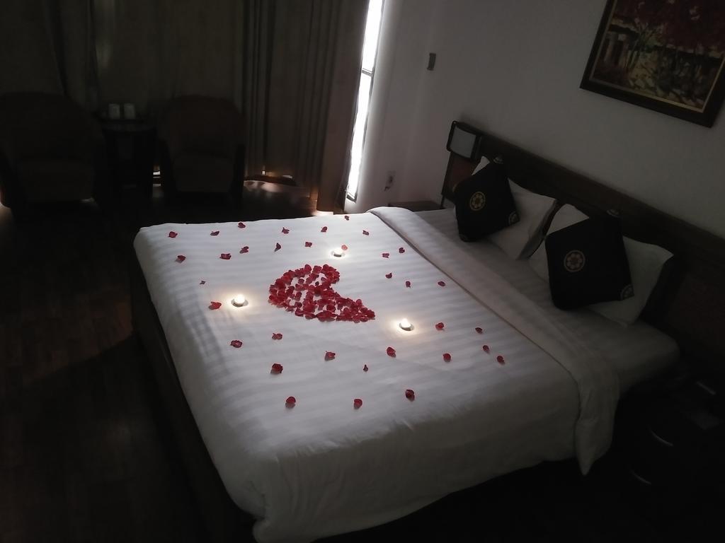 Hanoi Little Center Hotel Экстерьер фото