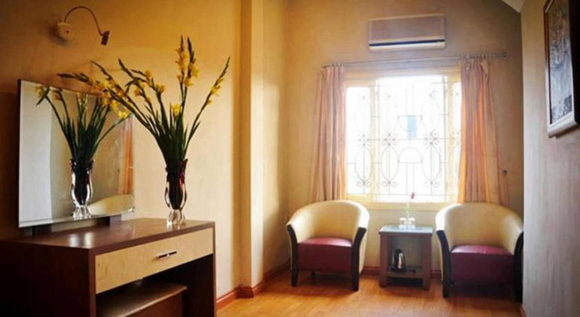 Hanoi Little Center Hotel Экстерьер фото